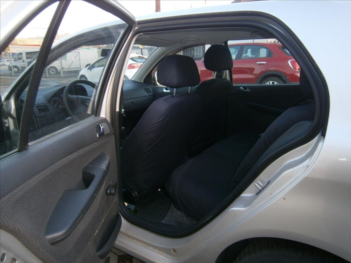 Škoda Fabia Hatchback 1,2 l 40 kw