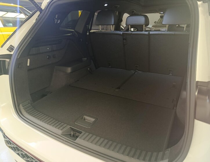 Volkswagen Tayron SUV / Terénní 2,0 l 150 kw