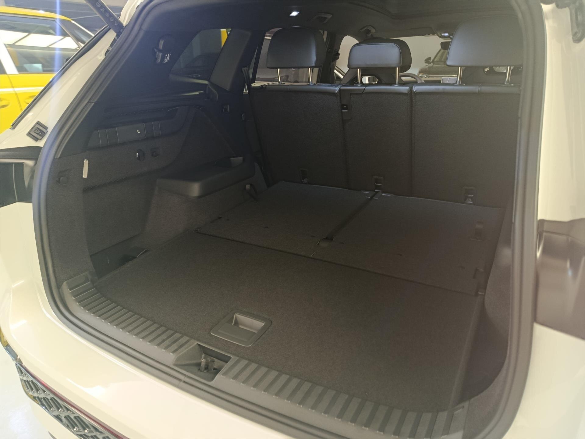 Volkswagen Tayron SUV / Terénní 2,0 l 150 kw