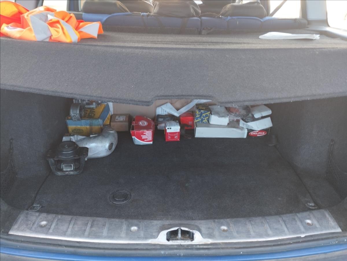 Peugeot 307 Kombi 1,4 l 65 kw