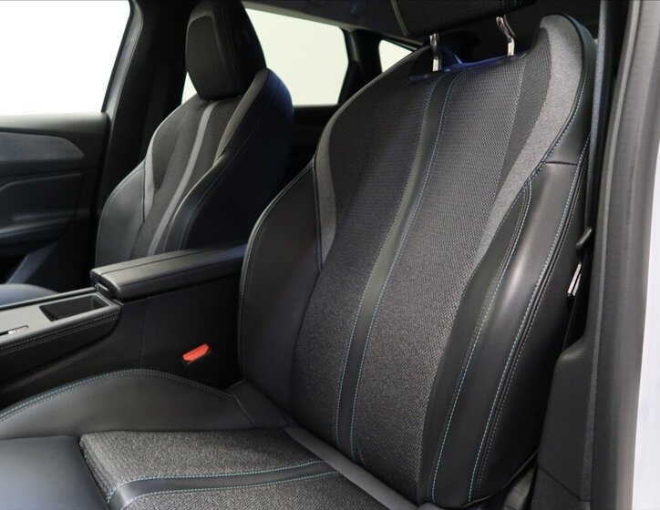 Peugeot 308 Kombi 1,2 l 96 kw