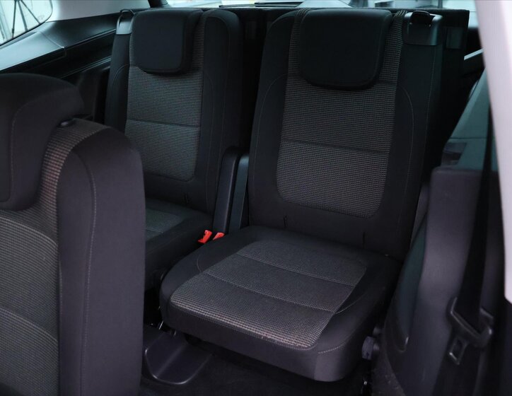 Volkswagen Sharan MPV 2,0 l 103 kw