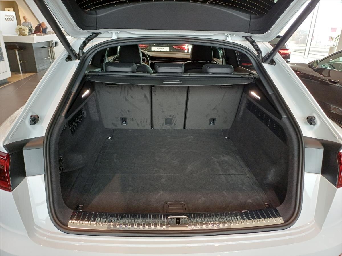 Audi Q8 SUV 3,0 l 210 kw