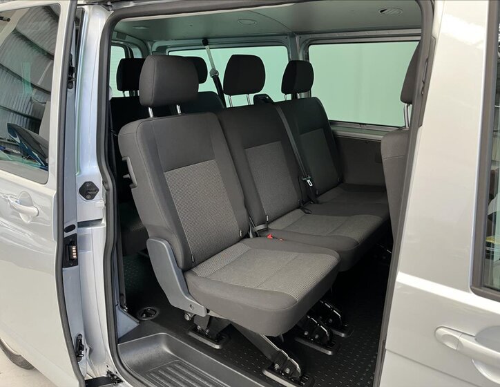 Volkswagen Transporter 13