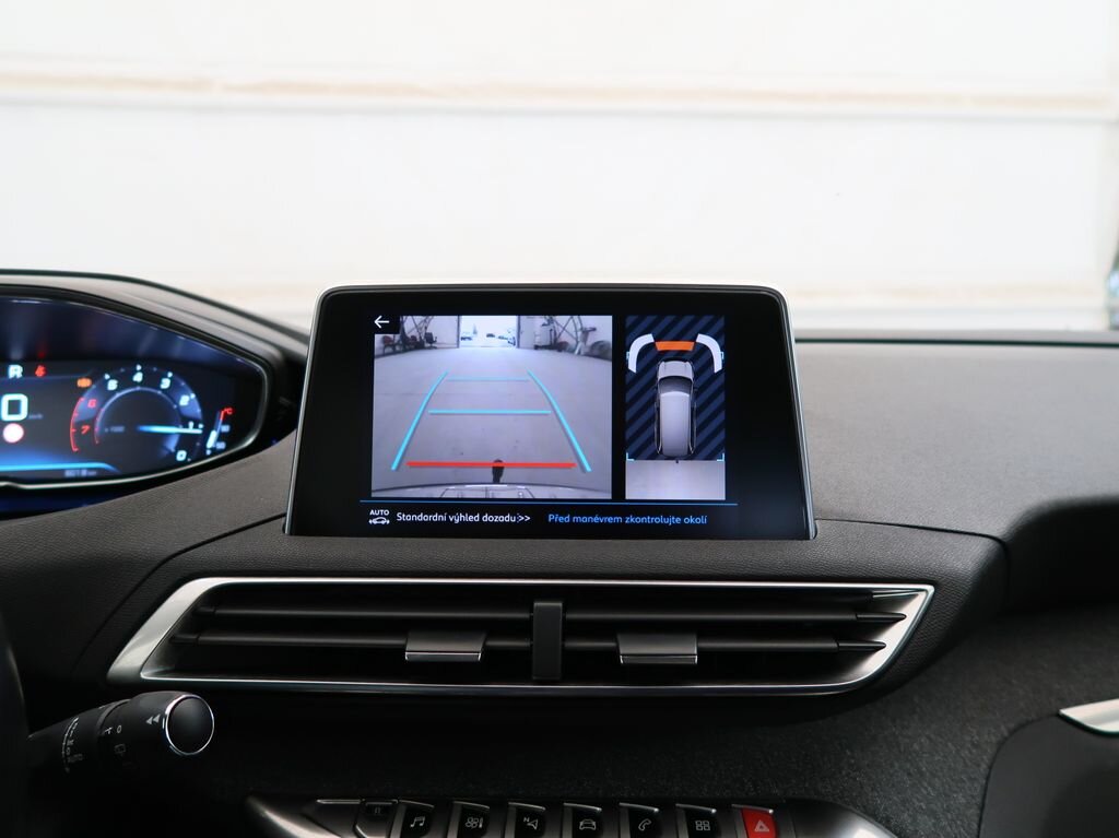 Peugeot 5008 SUV / Terénní 1,2 l 96 kw