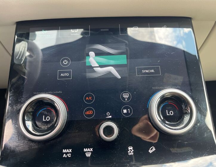 Land Rover Range Rover Velar 15