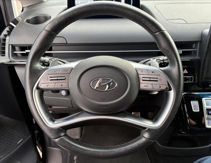 Hyundai Staria 22