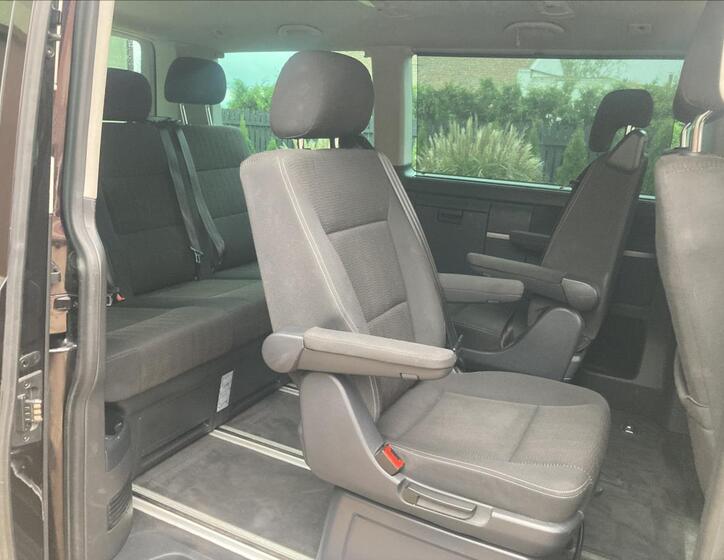 Volkswagen Multivan 24