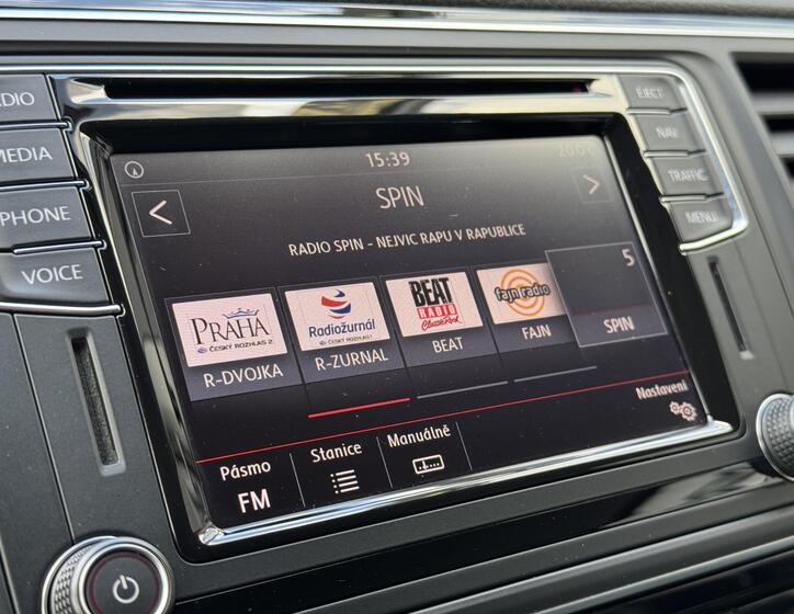 Volkswagen Multivan 29