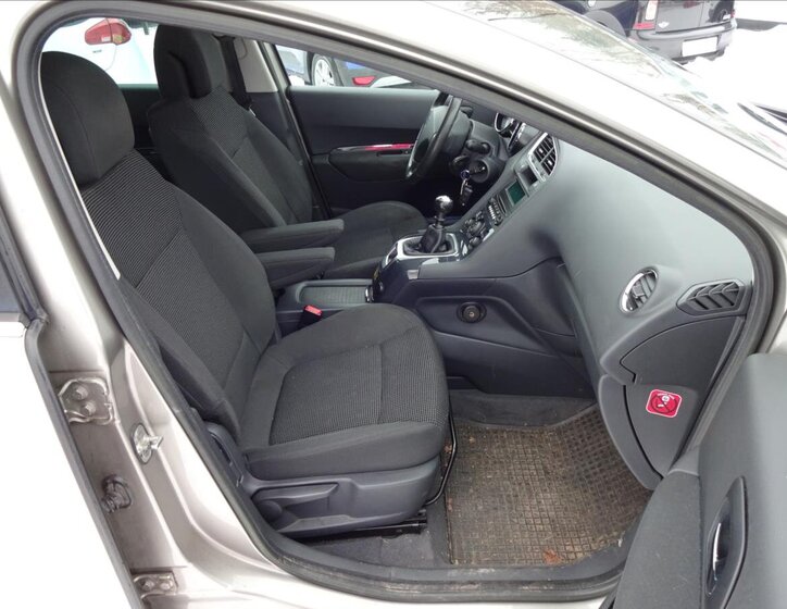 Peugeot 5008 MPV 1,6 l 115 kw