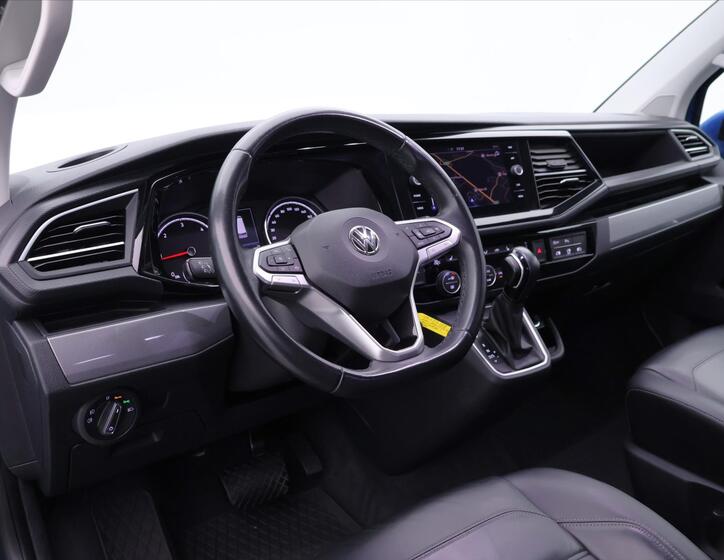 Volkswagen Multivan 32