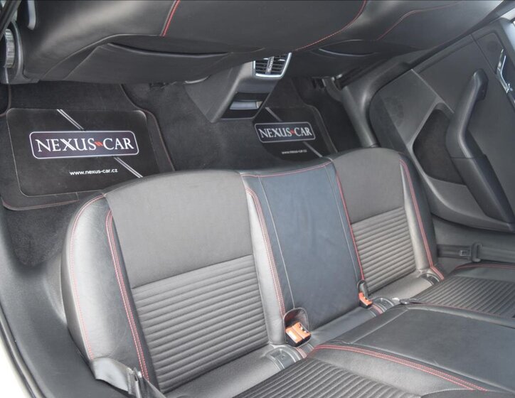 Škoda Octavia Sedan / Limuzína 2,0 l 135 kw