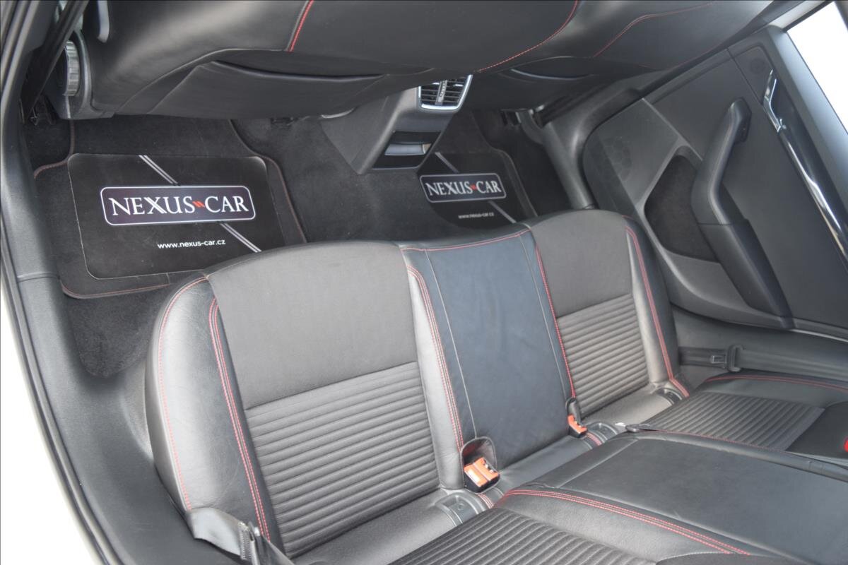 Škoda Octavia Sedan / Limuzína 2,0 l 135 kw