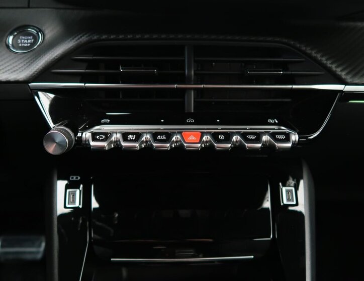 Peugeot 2008 SUV / Terénní 1,2 l 96 kw