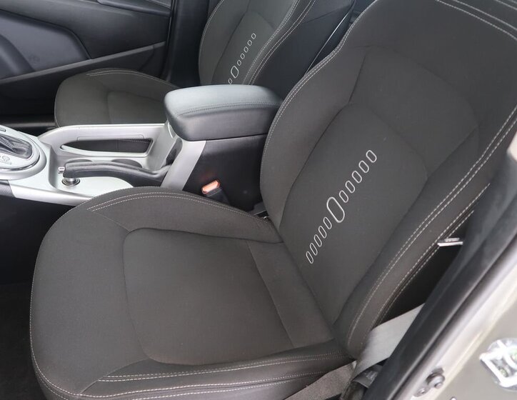 KIA Sportage SUV / Terénní 2,0 l 135 kw