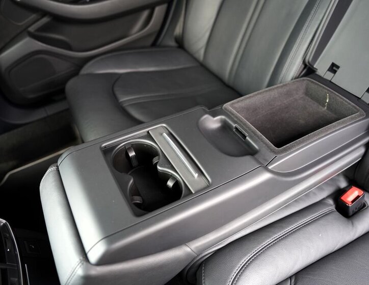 Audi A8 Sedan / Limuzína 3,0 l 213 kw