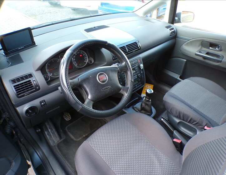 Seat Alhambra MPV 2,0 l 103 kw