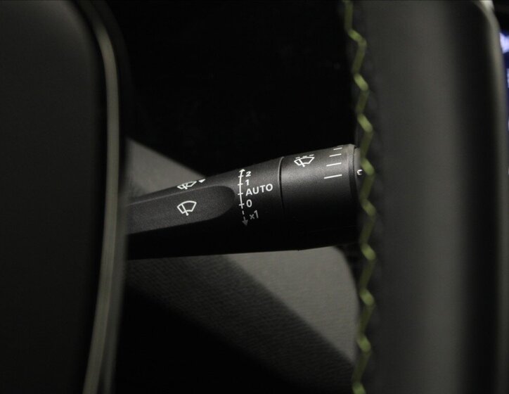 Peugeot 408 Liftback 1,6 l 165 kw