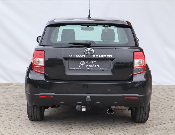 Toyota Urban Cruiser Hatchback 1,3 l 74 kw