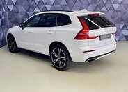 Volvo XC60 SUV / Terénní 2,0 l 288 kw