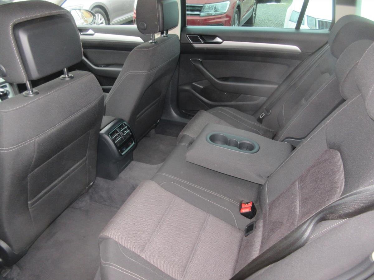 Volkswagen Passat Kombi 2,0 l 110 kw