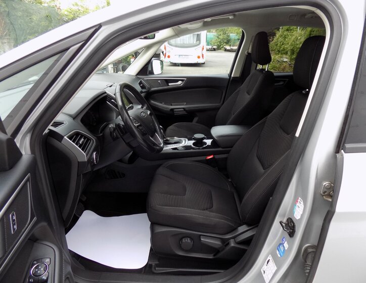 Ford S-MAX 13