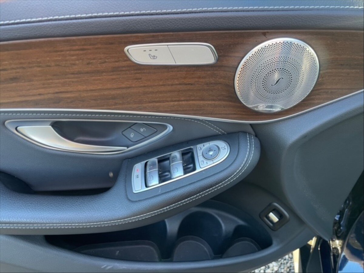 Mercedes-Benz GLC SUV 2,0 l 180 kw