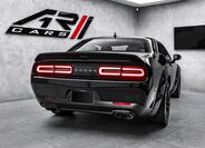 Dodge Challenger 6