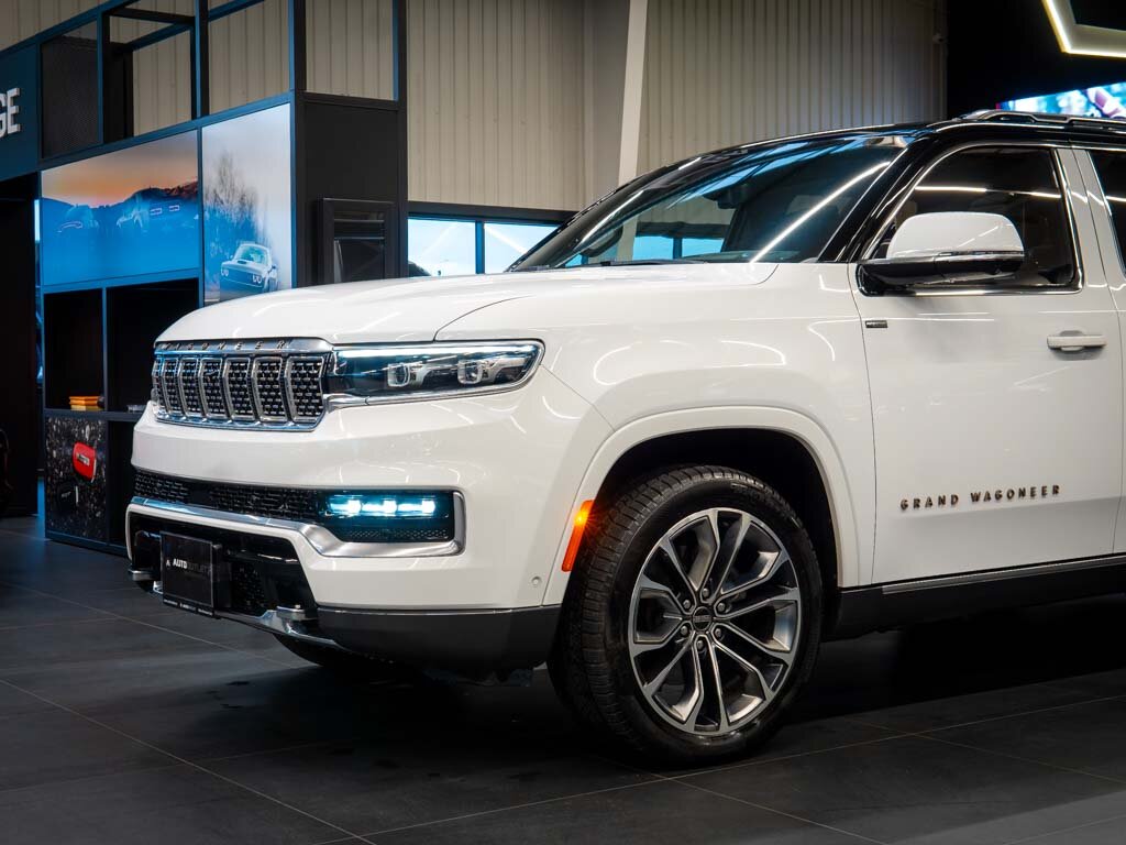 Jeep Grand Wagoneer SUV / Terénní 6,4 l 351 kw