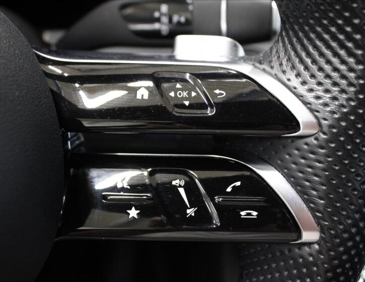 Mercedes-Benz Třídy E 19