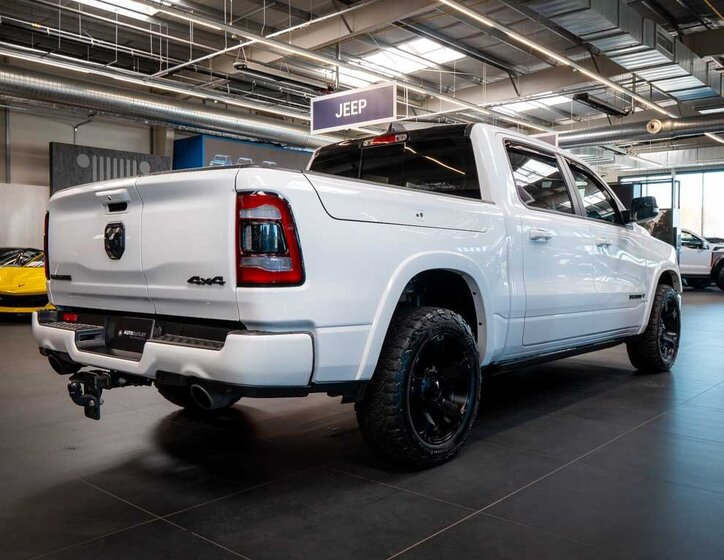 Dodge RAM Pick-up 5,7 l 295 kw