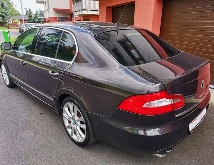 Škoda Superb Ostatní 1,8 l 118 kw
