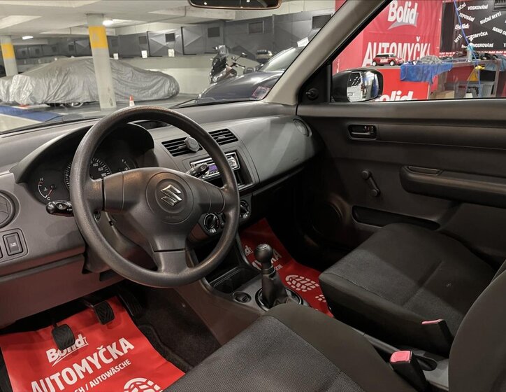 Suzuki Swift Hatchback 1,3 l 67 kw