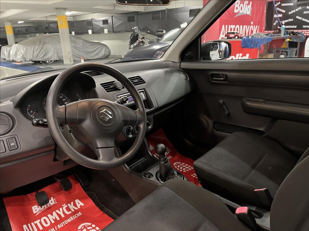 Suzuki Swift Hatchback 1,3 l 67 kw