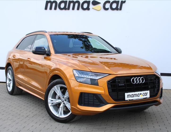 Audi Q8 1