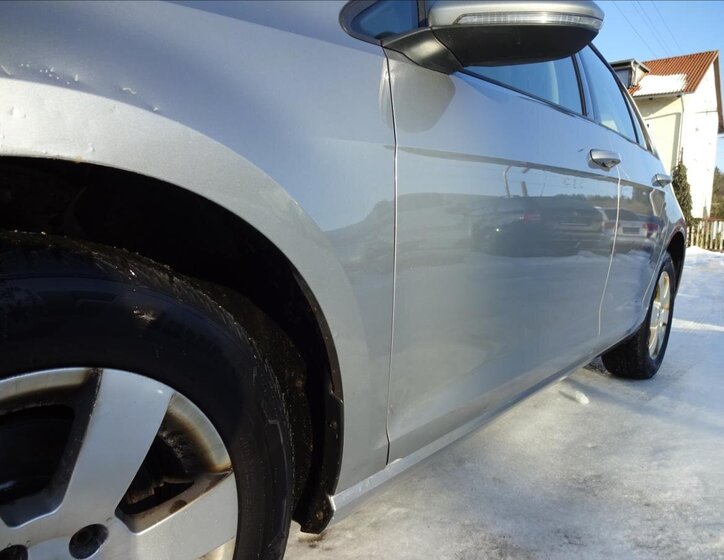 Volkswagen Golf Kombi 1,2 l 77 kw