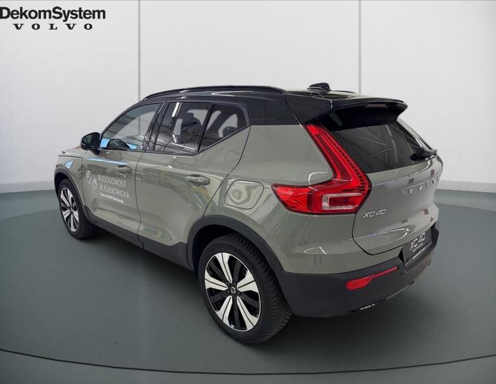 Volvo XC40 4
