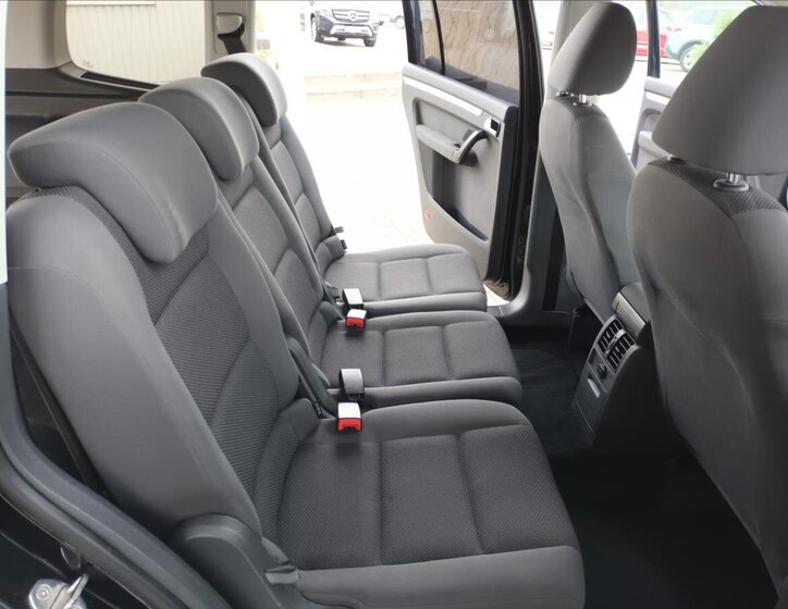 Volkswagen Touran MPV 1,4 l 103 kw