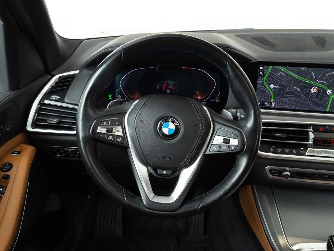 BMW X5 SUV 3,0 l 250 kw