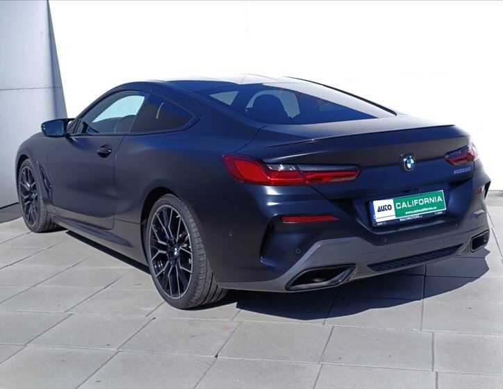 BMW Řada 8 Kupé 4,4 l 390 kw