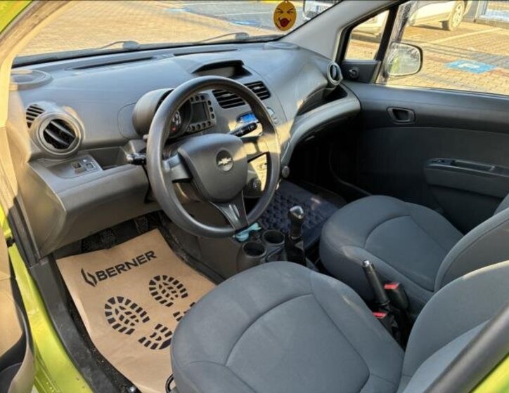 Chevrolet Spark Hatchback 995,0 50 kw