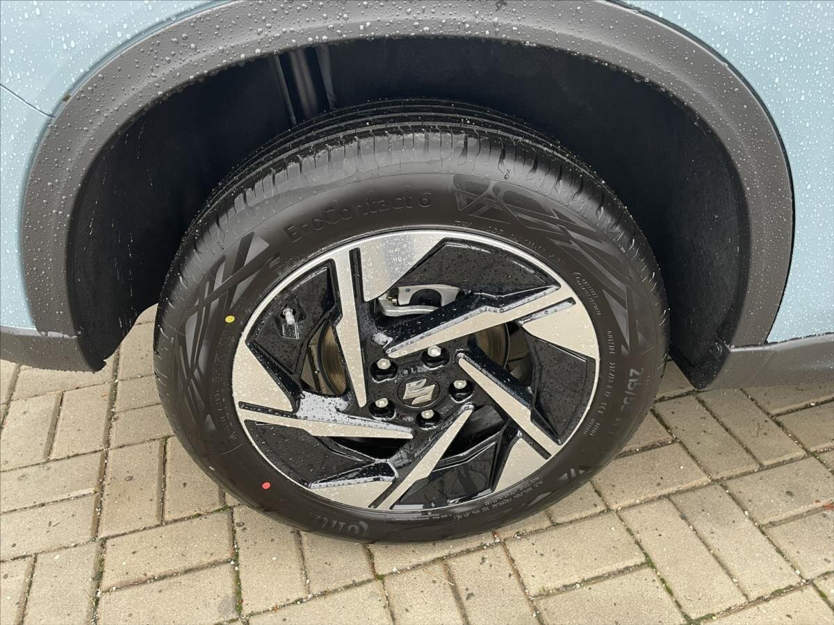 Suzuki Vitara SUV 1,4 l 81 kw