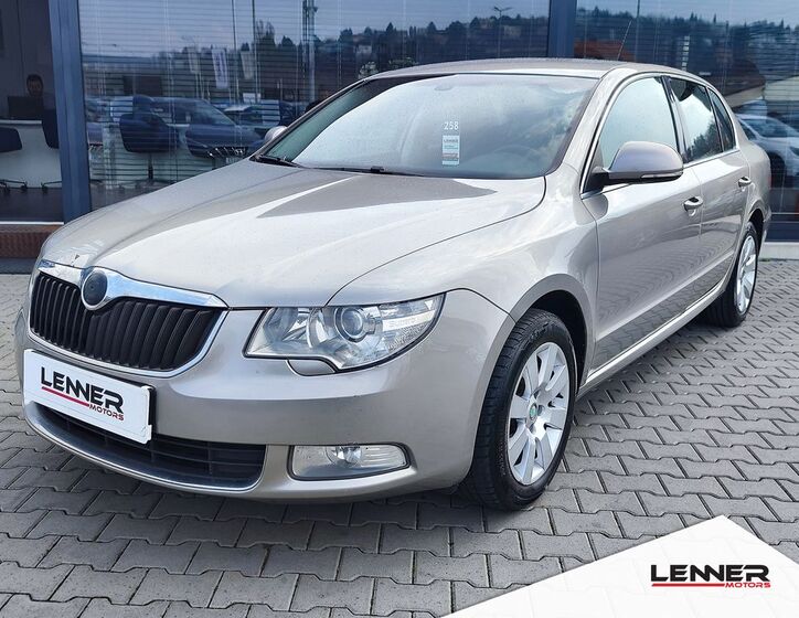Škoda Superb 1