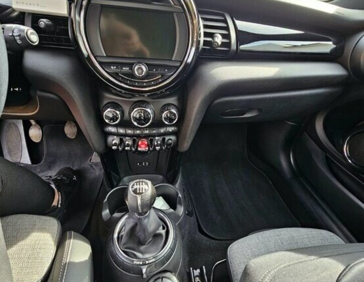 Mini Cooper Hatchback 0,0 0