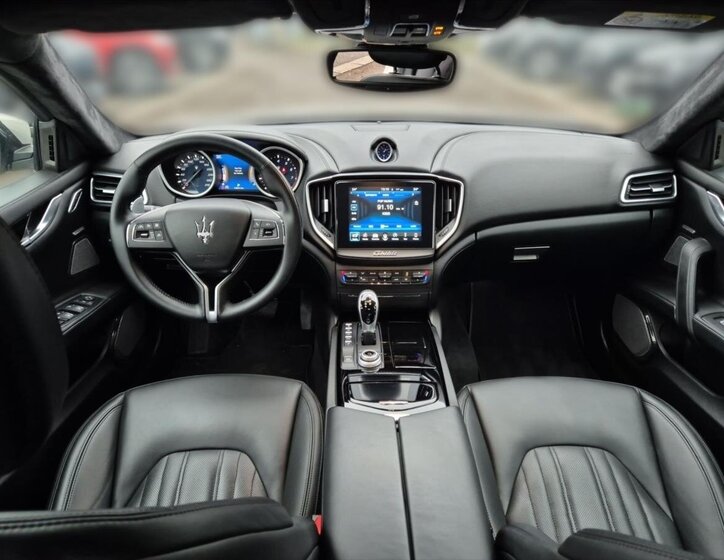 Maserati Ghibli Sedan 3,0 l 316 kw