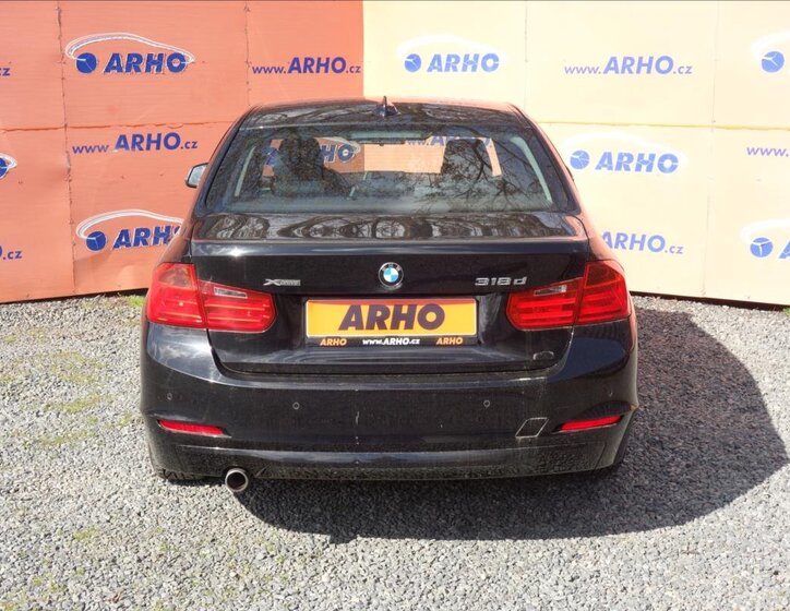 BMW Řada 3 Sedan / Limuzína 2,0 l 105 kw