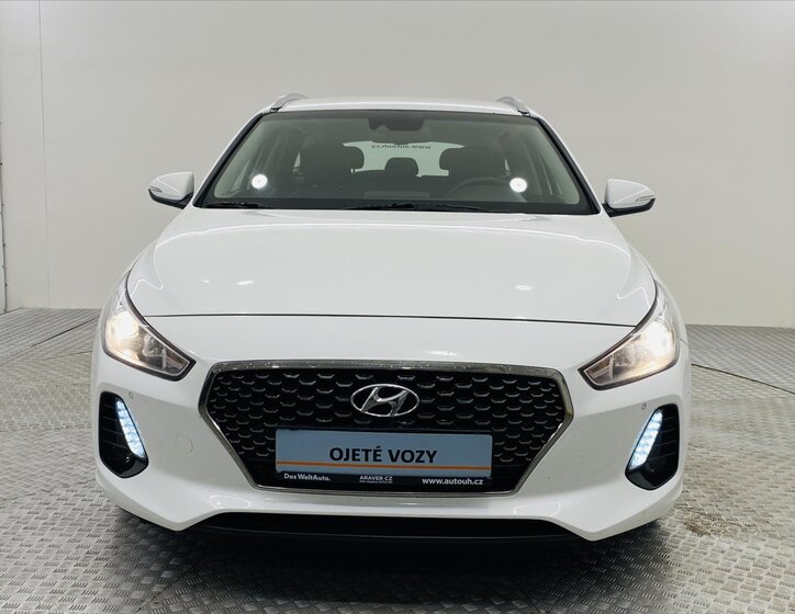 Hyundai i30 4