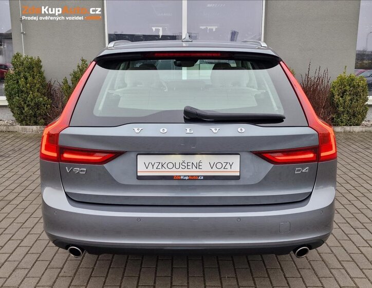 Volvo V90 Kombi 2,0 l 140 kw