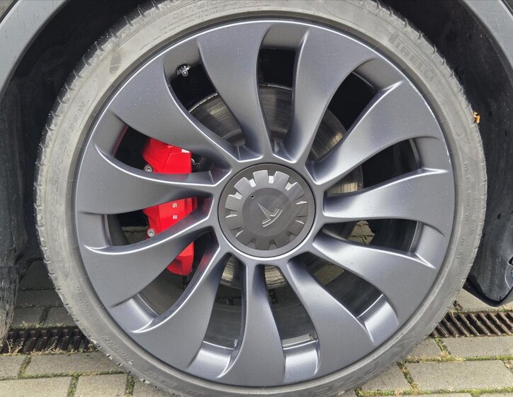 Tesla Model Y SUV 0,0 393 kw