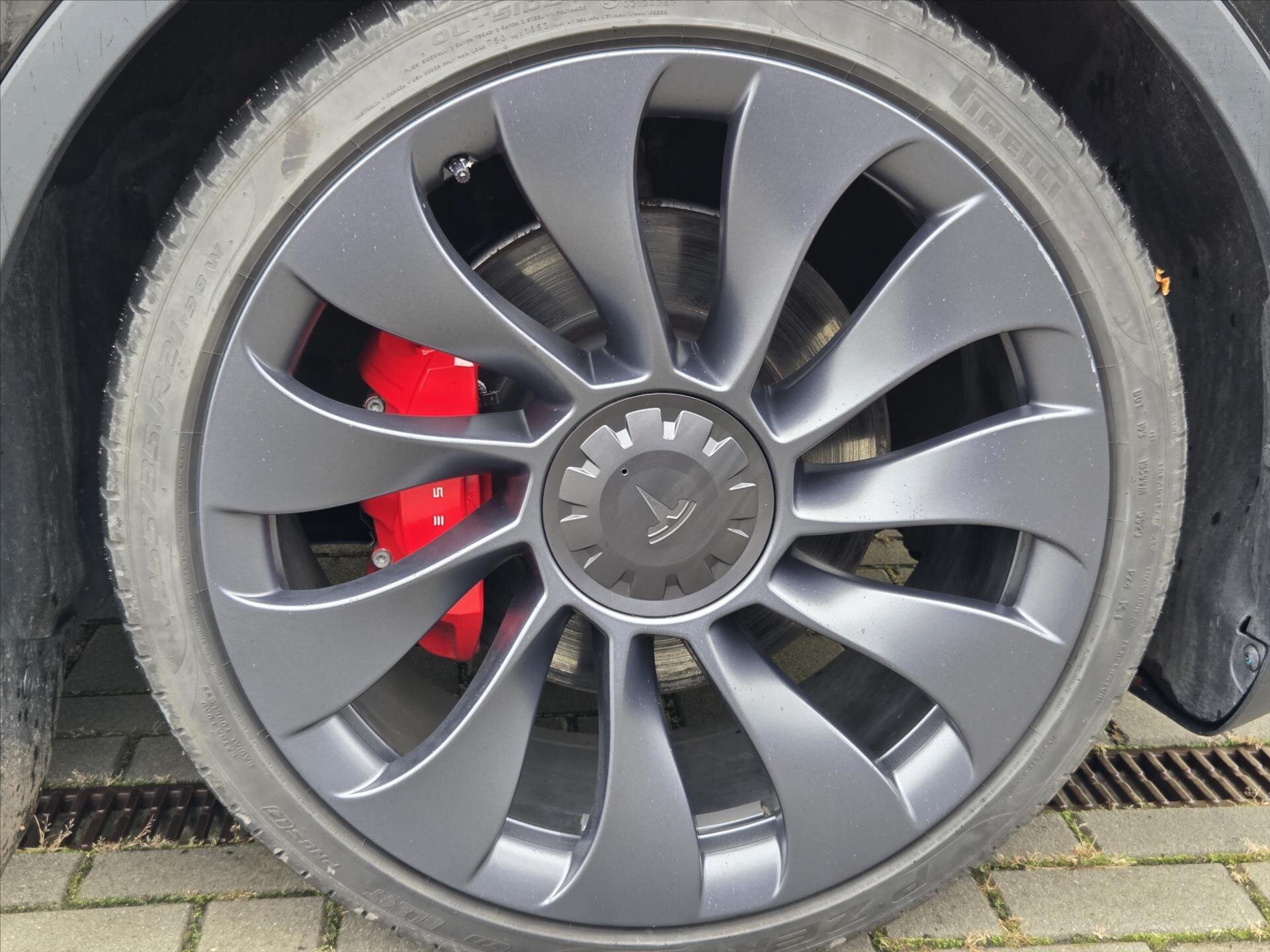 Tesla Model Y SUV 0,0 393 kw